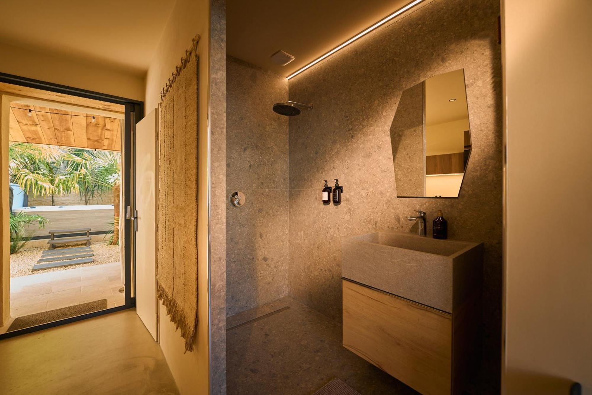 Suite Atypique - Jacuzzi Privatif En Centre Ville De Cognac Exteriér fotografie